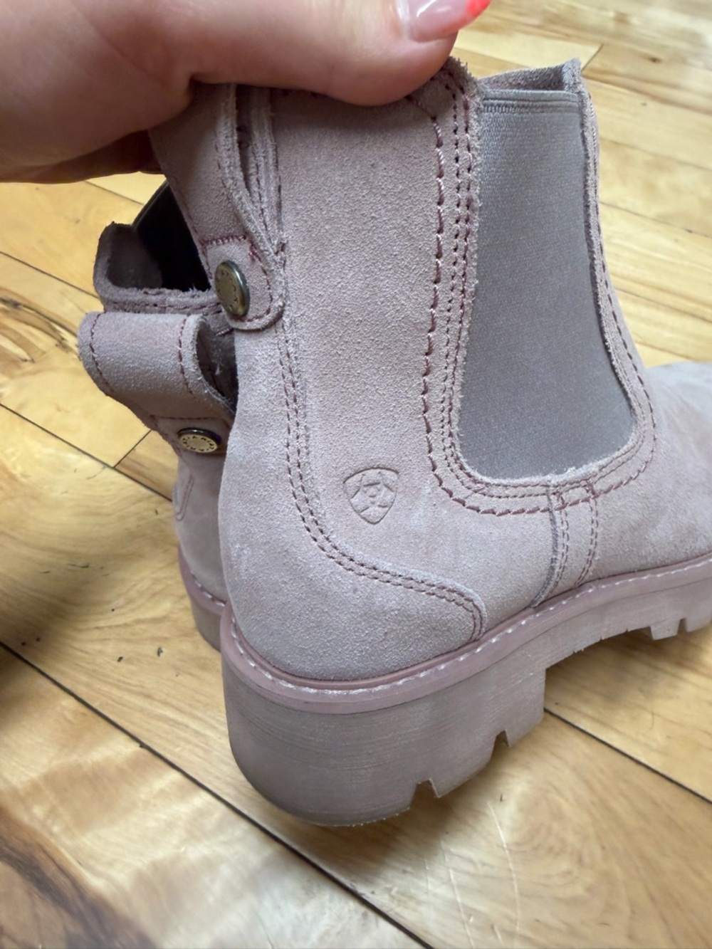 ARIAT WEXFORD LUG CHELSEA BOOTS - Picture 2 of 6
